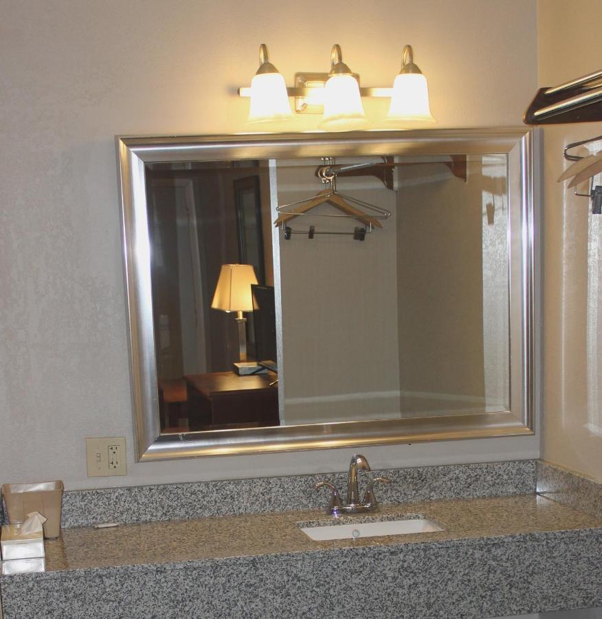 Interstate Motel Rensselaer ภายนอก รูปภาพ